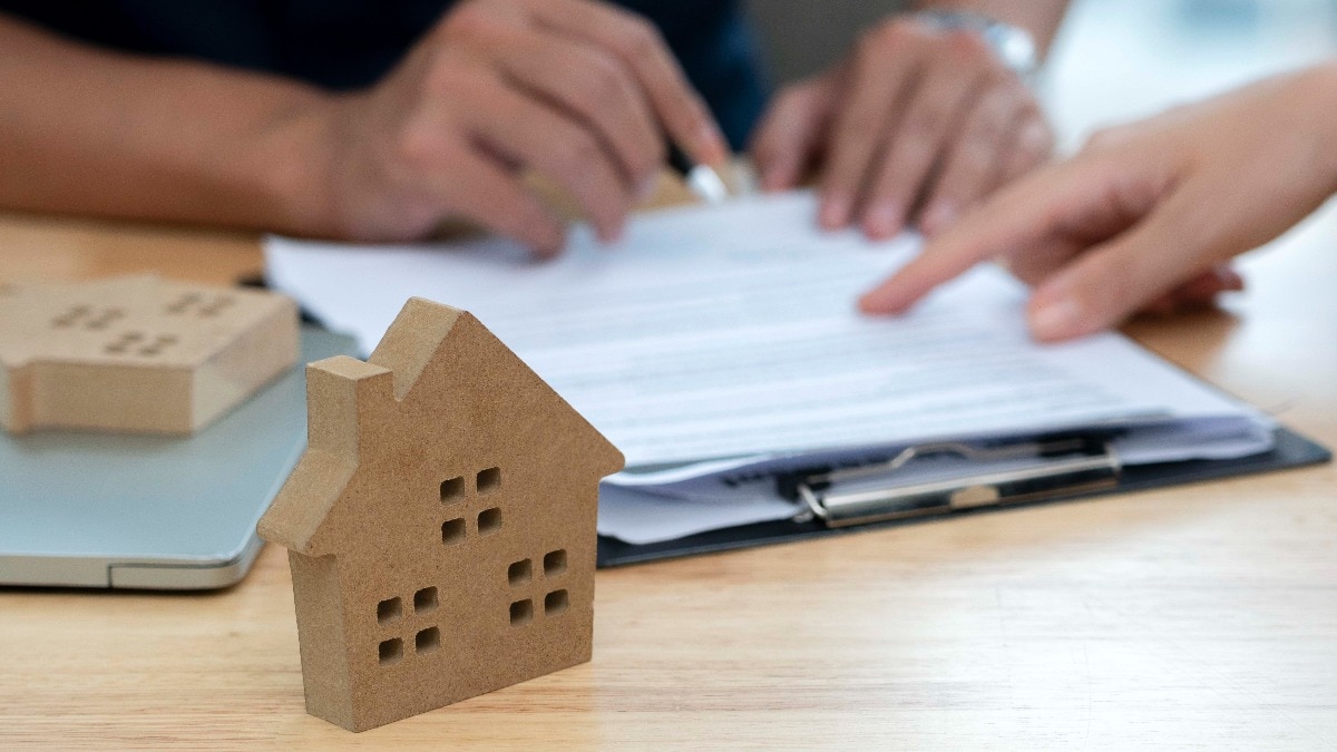 RBI's festive-season rate hike is bad news for homebuyers