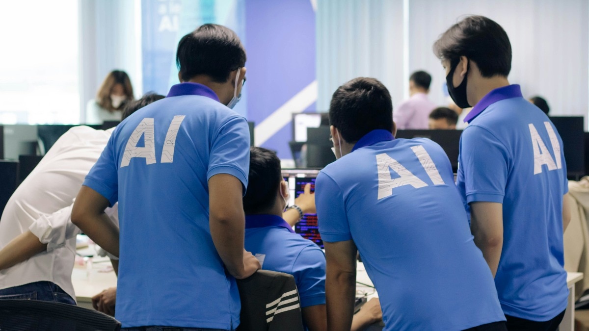 IIM Bangalore asks students to build chatbots to answer questions in midterm exam