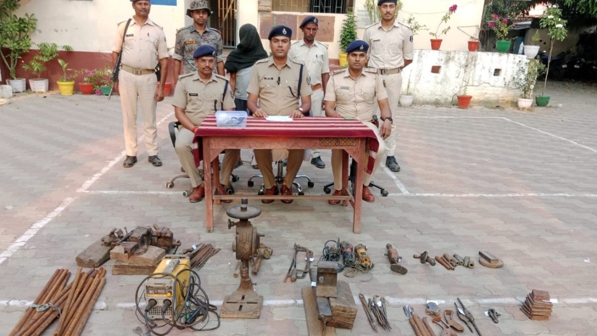 बिहार के नवादा में 3-4 साल से चल रहे अवैध हथियार कारखाने का भंडाफोड़, मालिक गिरफ्तार