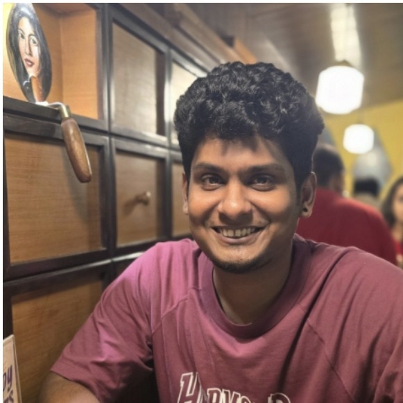 Indian man tries UPI at Singapore airport, gets reality check after Google Pay fails