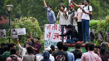 Jamia students end hunger strike after university assures union polls by Aug 2027 Jamia students end hunger strike after university assures union polls by Aug 2027