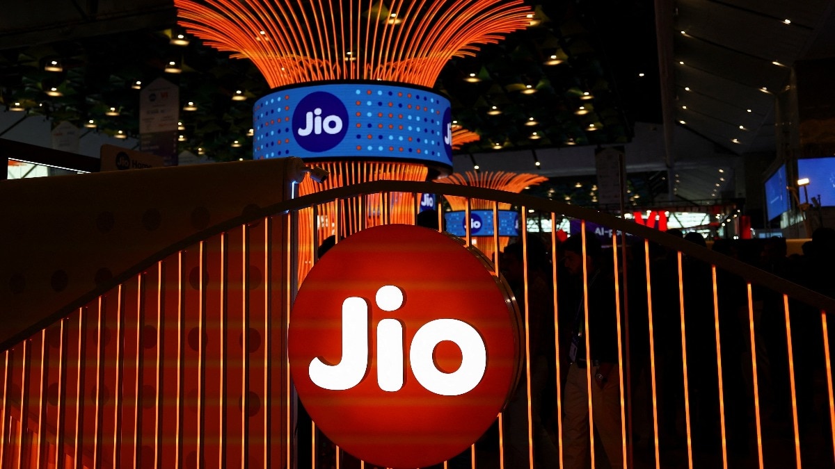 Jio Platforms IPO may list at Rs 1,366 as GMP signals 22% gain
