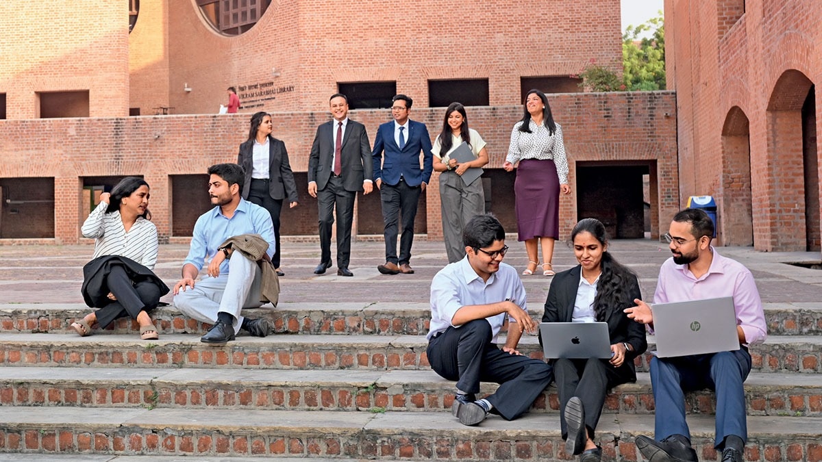 Keeping humans in the loop | Indian Institute of Management Ahmedabad | India's No. 1 Government B-School