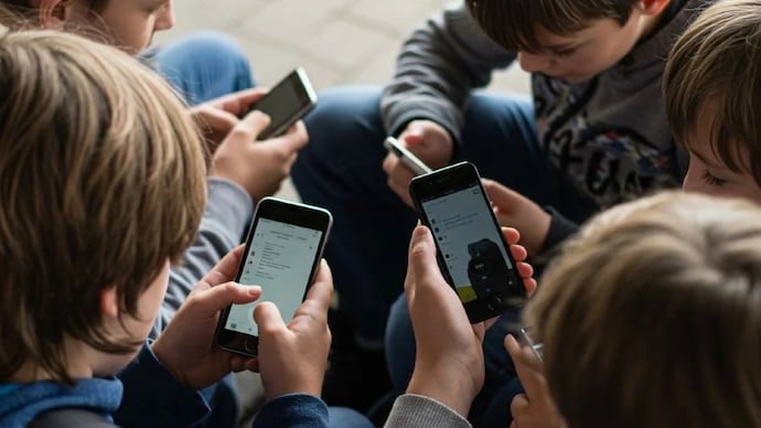 US appeals court allowed Florida to enforce its social media account ban for children under 14. (सांकेतिक तस्वीर)