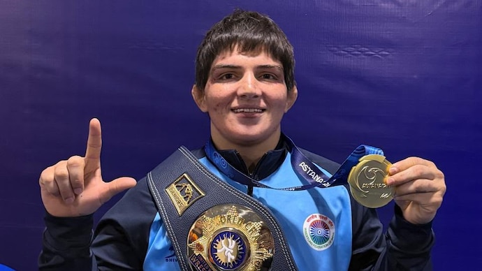 Manisha Bhanwala wins historic Wrestling World Championships gold, fulfils late father's dream - India Today