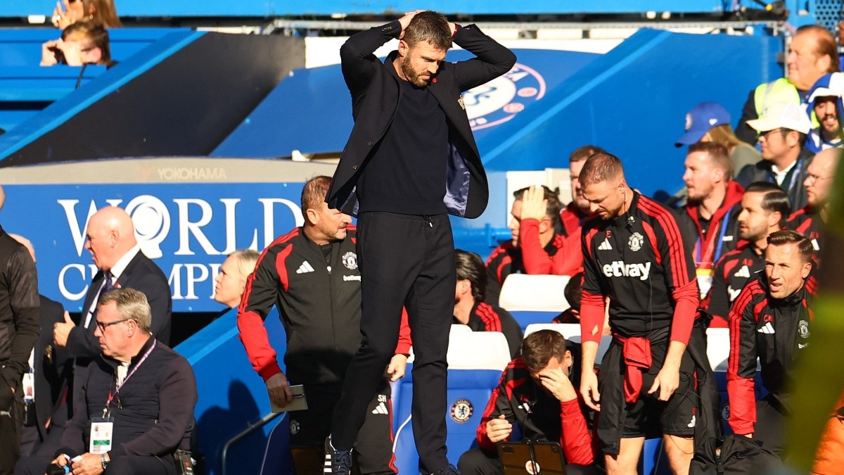 Manchester United stumble against Chelsea as pressure mounts on Michael Carrick