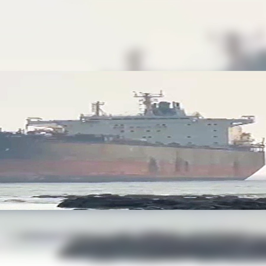 Mumbai ship