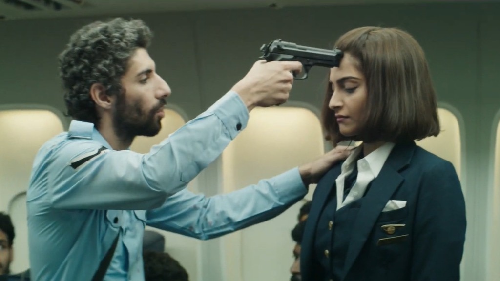 Jim Sarbh accidentally hit Sonam Kapoor on Neerja set. Then this happened