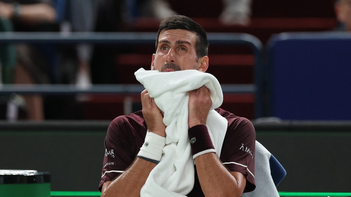 Djokovic falls to Struff in Basel, misses chance to close in on Federer