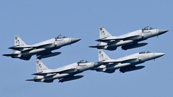 Report Claims Pakistani Jets Struck Houthis; Islamabad Denies Airstrikes