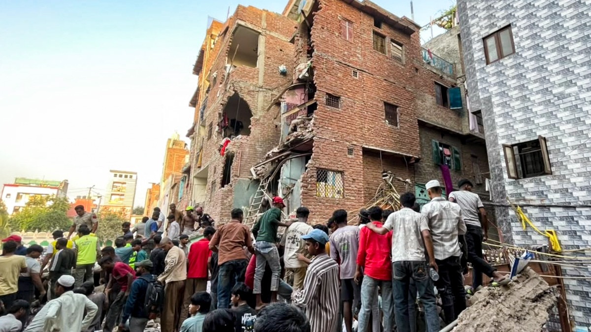 Earthquake cracks suspected behind Delhi building collapse that killed 3