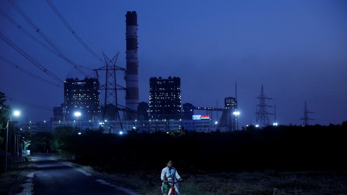 Why is Gujarat urging factories to cut power usage?
