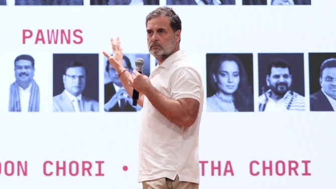 Rahul Gandhi Urges CEC Gyanesh Kumar to Turn Approver Over Alleged Messages