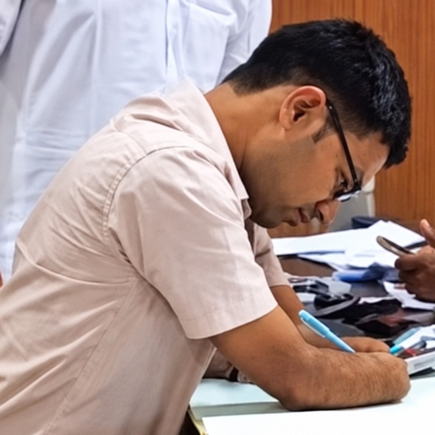 Lost both palms at 10, cleared RAS on 2nd attempt: How a Rajasthan man became Tehsildar