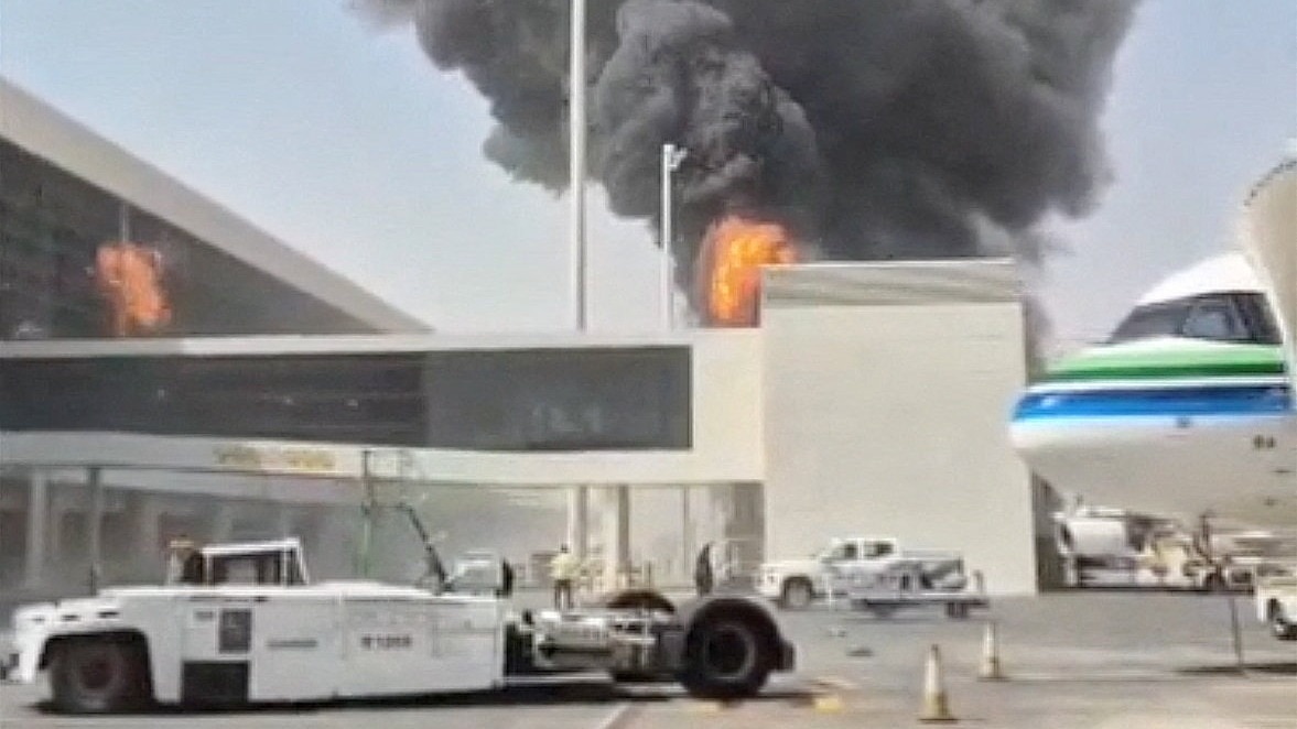 One killed, 11 injured in fresh attack on Riyadh airport after deadly Houthi strike