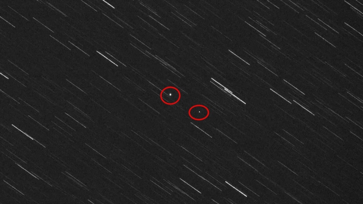 Russian Satellite Pursues Ukraine-Linked Radar Spacecraft in Orbit