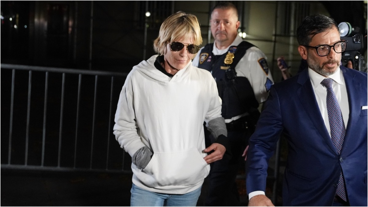 Actor Selma Blair pleads not guilty to in-flight assault charges, out on $20k bail