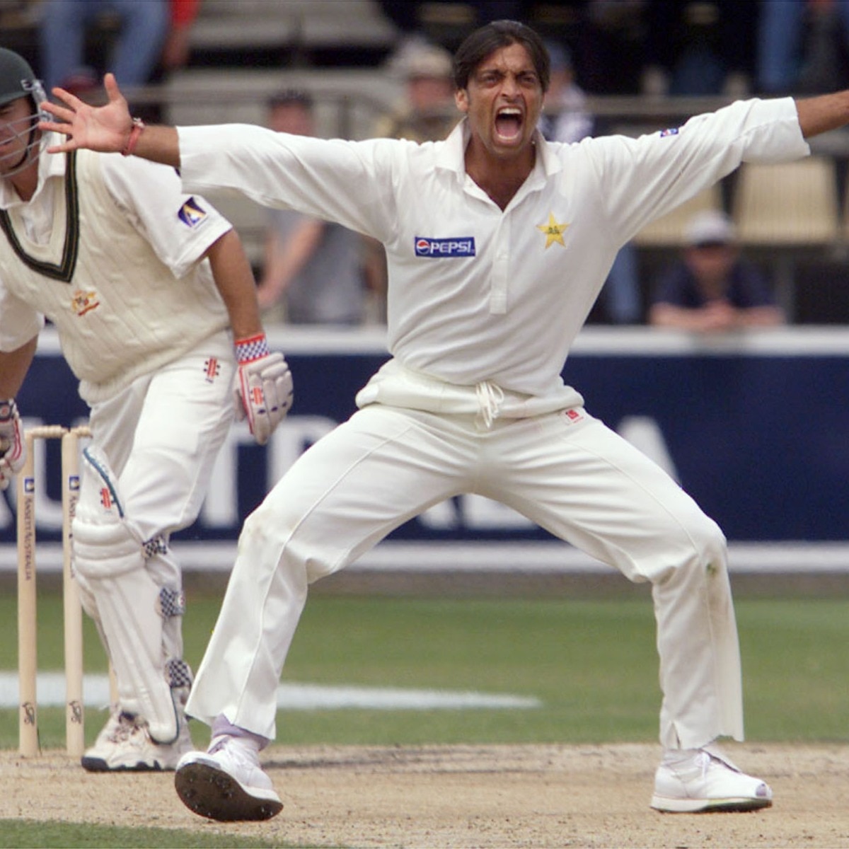 Shoaib Akhtar dismisses Pakistan chief selector reports, cites mother's advice