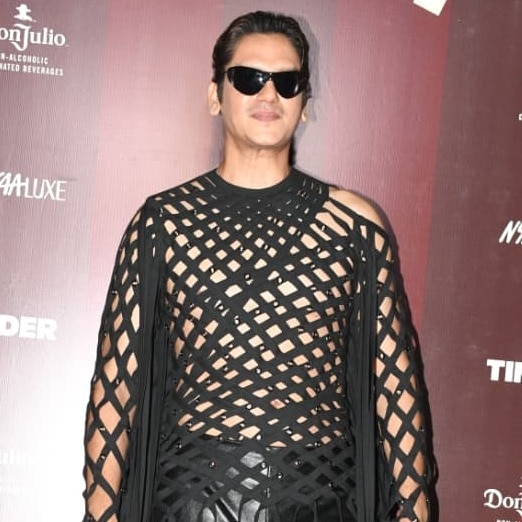 Vijay Varma’s quirky fashion look has the internet calling him ‘Crime Master Gogo’