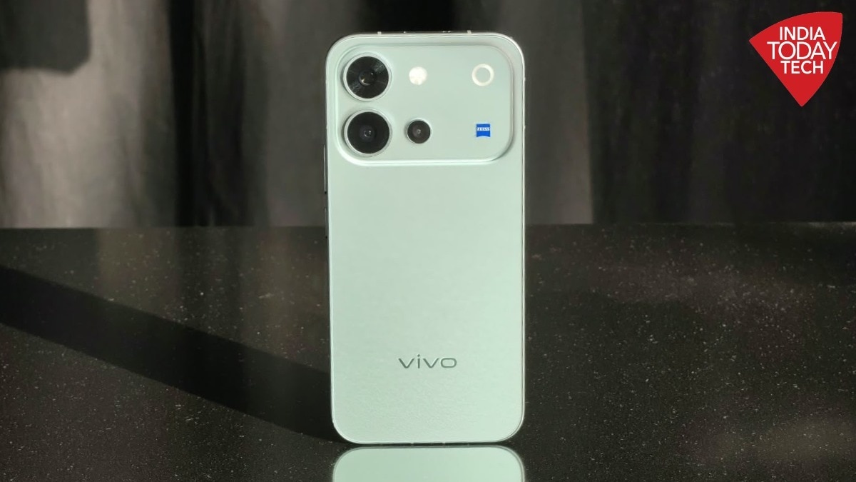 Vivo launches V80 in India with Zeiss cameras, S2 FE tags along