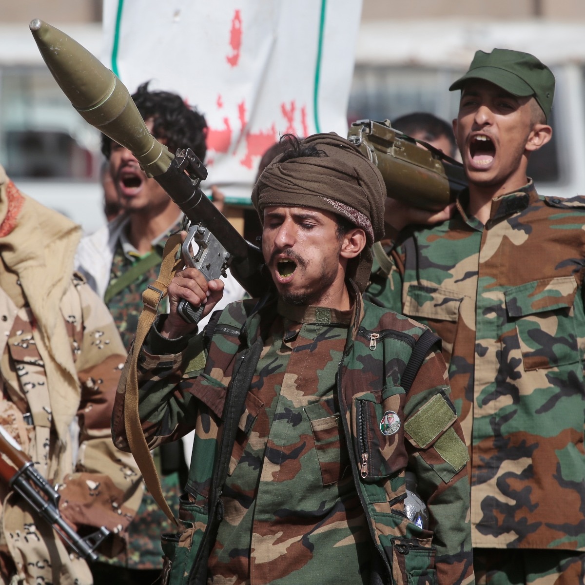 20 air strikes hit Yemen as Saudi-Houthi tensions escalate sharply