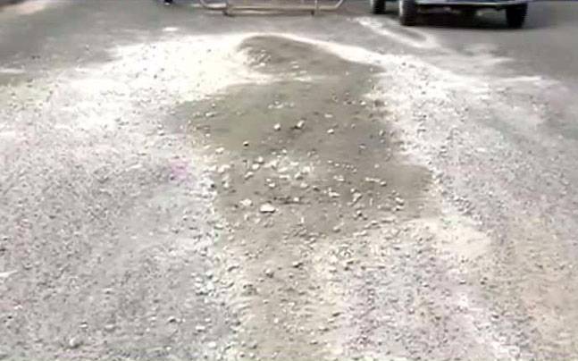 Bengaluru's killer potholes: Notice slapped on civic body - India Today