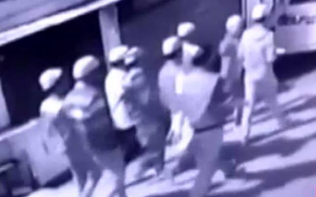 Mussoorie: 3 Muslim youths held for shouting pro-Pak slogans, traders union wants Kashmiri traders to leave - India Today