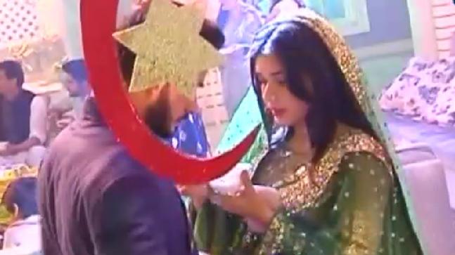 ishq subhan allah zara and kabir s eid celebration disrupted by media indiatoday ishq subhan allah zara and kabir s eid celebration disrupted by media