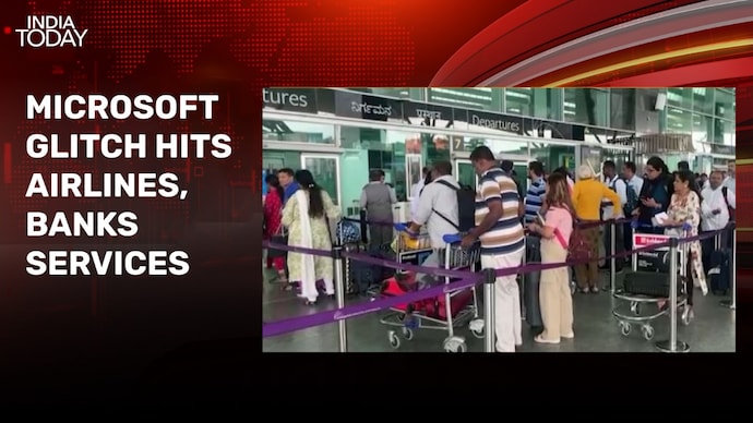 Global Microsoft outage hits flights, banks, UPSC files FIR against Puja Khedkar | Top focus on 5ive Live