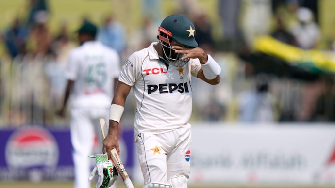 Decoding Pakistan's shock loss in Rawalpindi: Dugout drama, pacers' failure