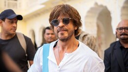 Shah Rukh Khan greets fans with a flying kiss at Jaipur airport. Video Shah Rukh Khan arrives in Jaipur ahead of IIFA 2025