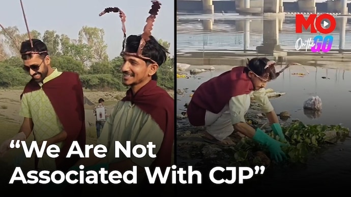 Who are the viral “cockroach” volunteers cleaning the Yamuna? CJP