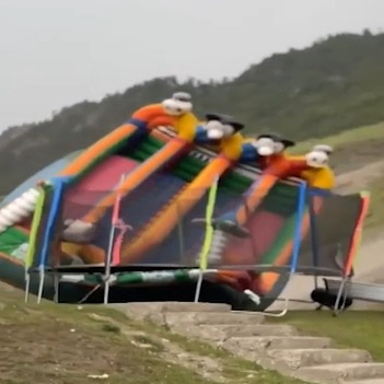Video: Powerful storm sends amusement park rides flying in J&K's Sonamarg