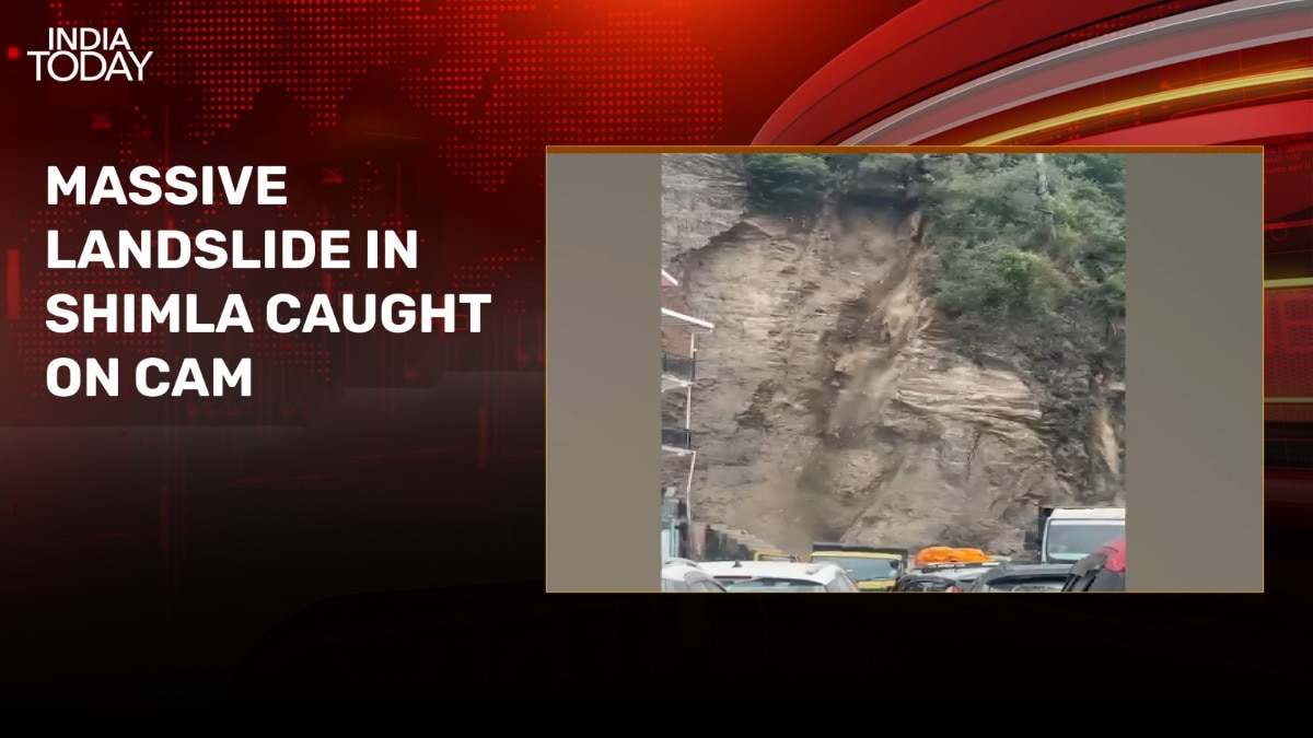 Video: Landslide hits Dhalli-Sanjauli bypass in Shimla, traffic movement affected