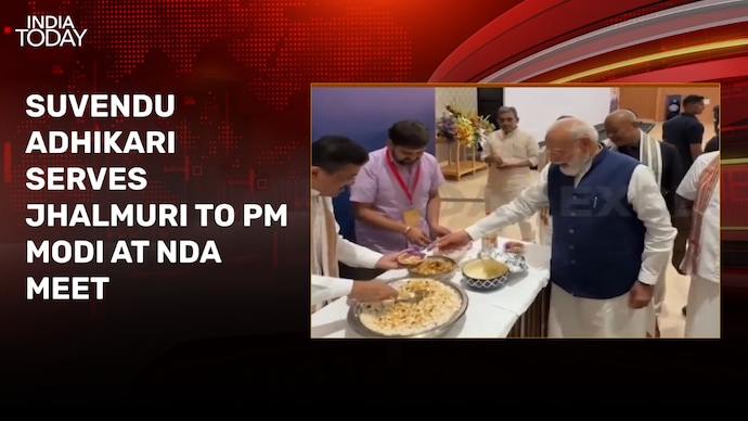 Video: PM Modi enjoys jhalmuri at NDA meet in Delhi's Bharat Mandapam