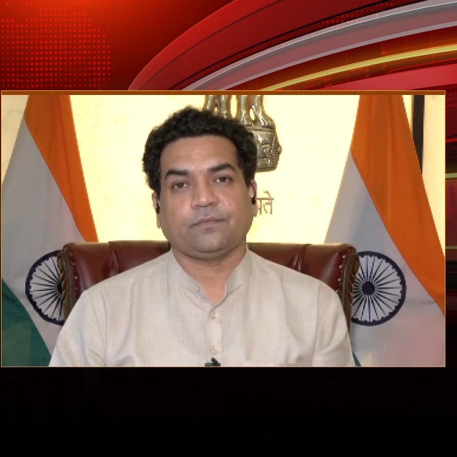 'Blood is on their hands': Kapil Mishra slams AAP for protecting Tahir Hussain