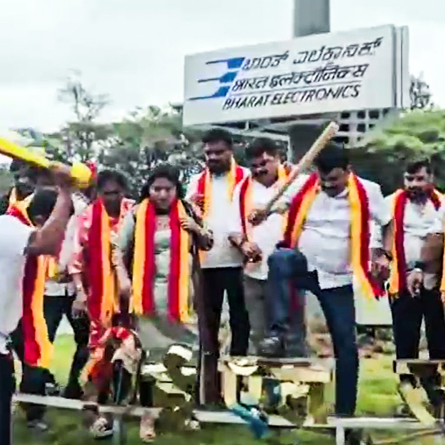 Video: Pro-Kannada outfit tears down signboard over alleged Hindi imposition