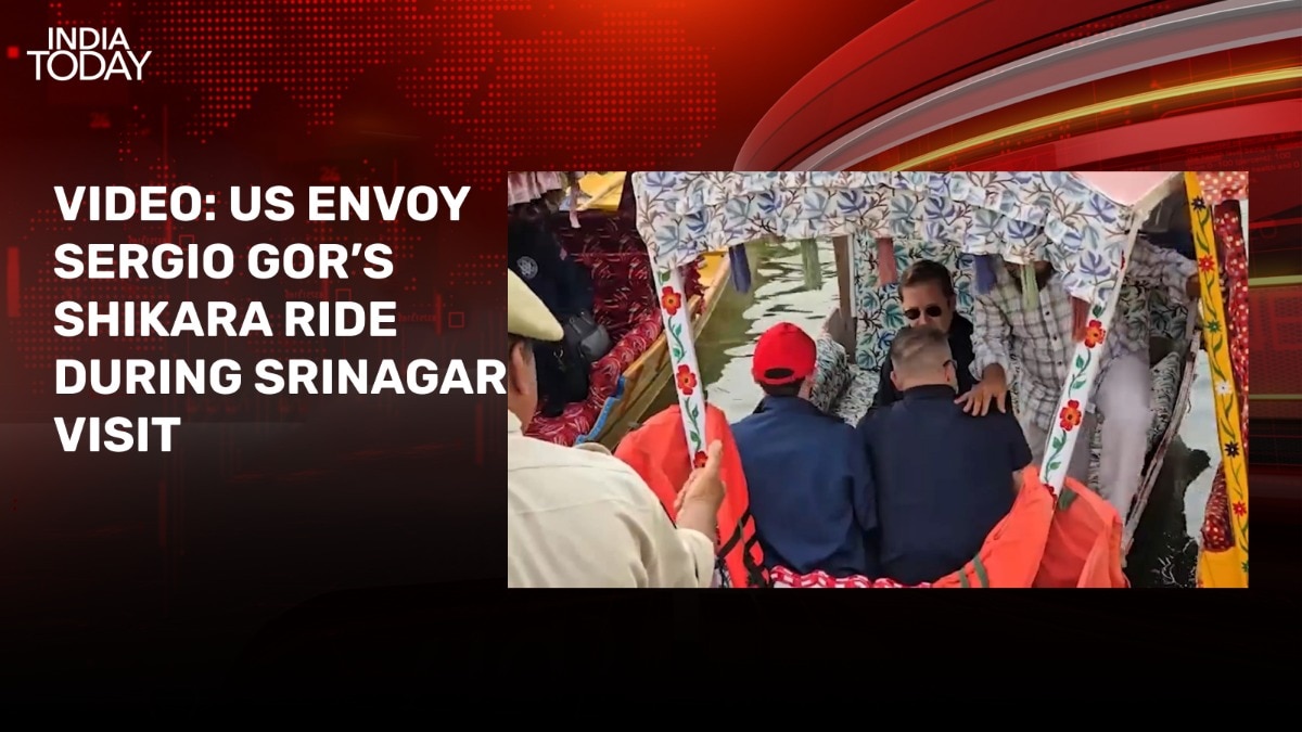 Video: US Ambassador Sergio Gor enjoys shikara ride on Dal Lake in Srinagar