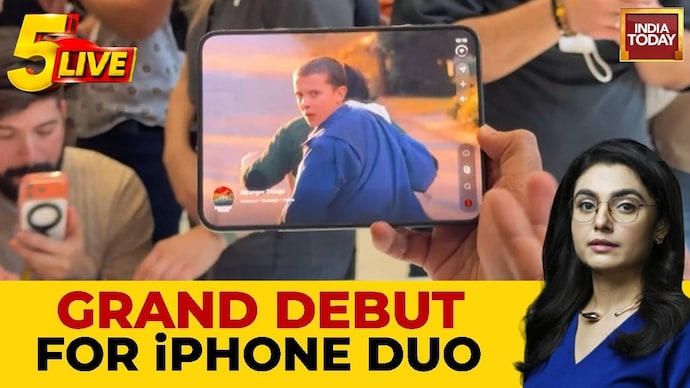 Apple Unveils Foldable iPhone Duo at ₹3 Lakh