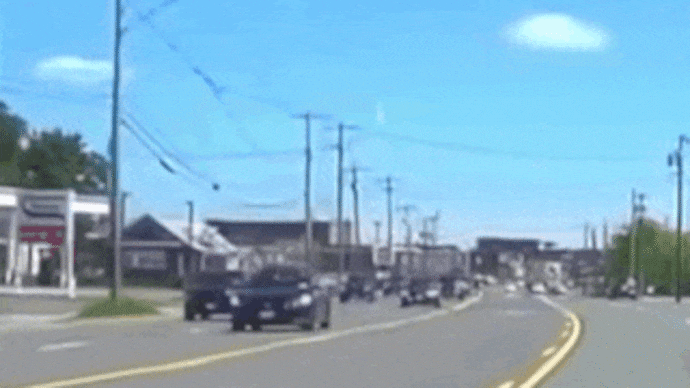 Real dashcam footage of the bright New England meteor from Rome, New York. A three-foot bolide that lit up the Northeast and shook Boston with its boom. (Photo: X/@RapidReport2025)