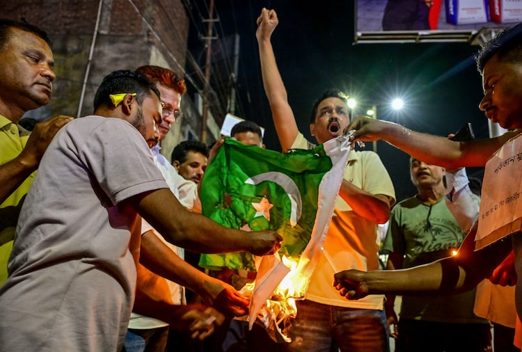 भारत-पाकिस्तान तनाव: सहयोगी और दोस्तों को खोजने के लिए संघर्ष कर रहे हैं, अलग-थलग हो जाते हैं 1 पाहलगाम अटैक