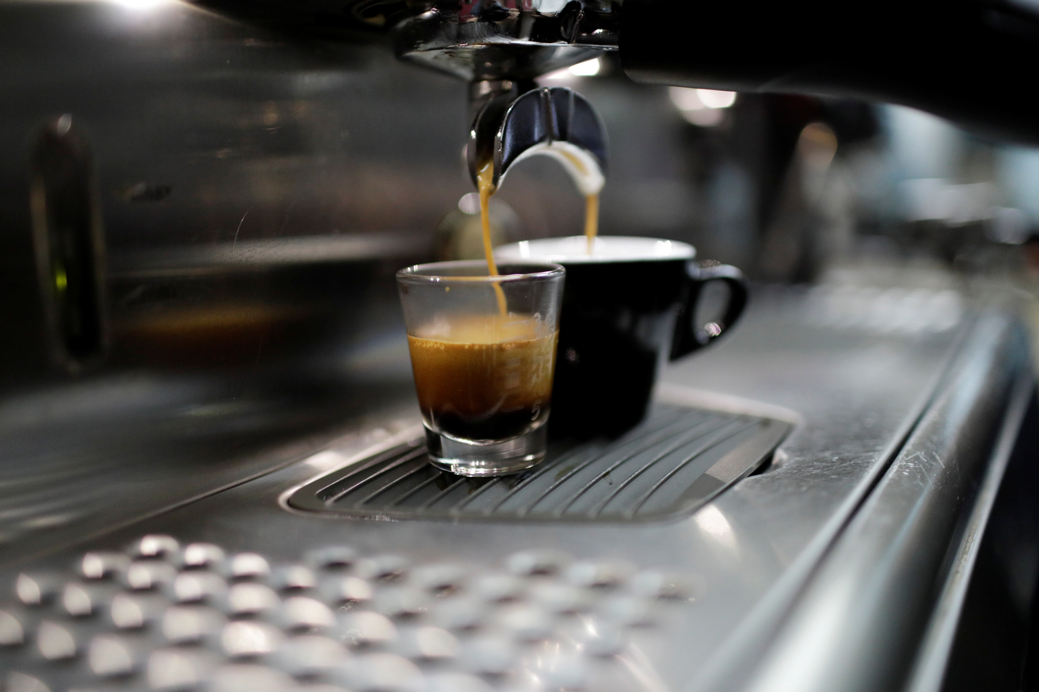 Espresso coffee is brewed at a barista training center in Caracas, Venezuela. (Photo: Reuters)