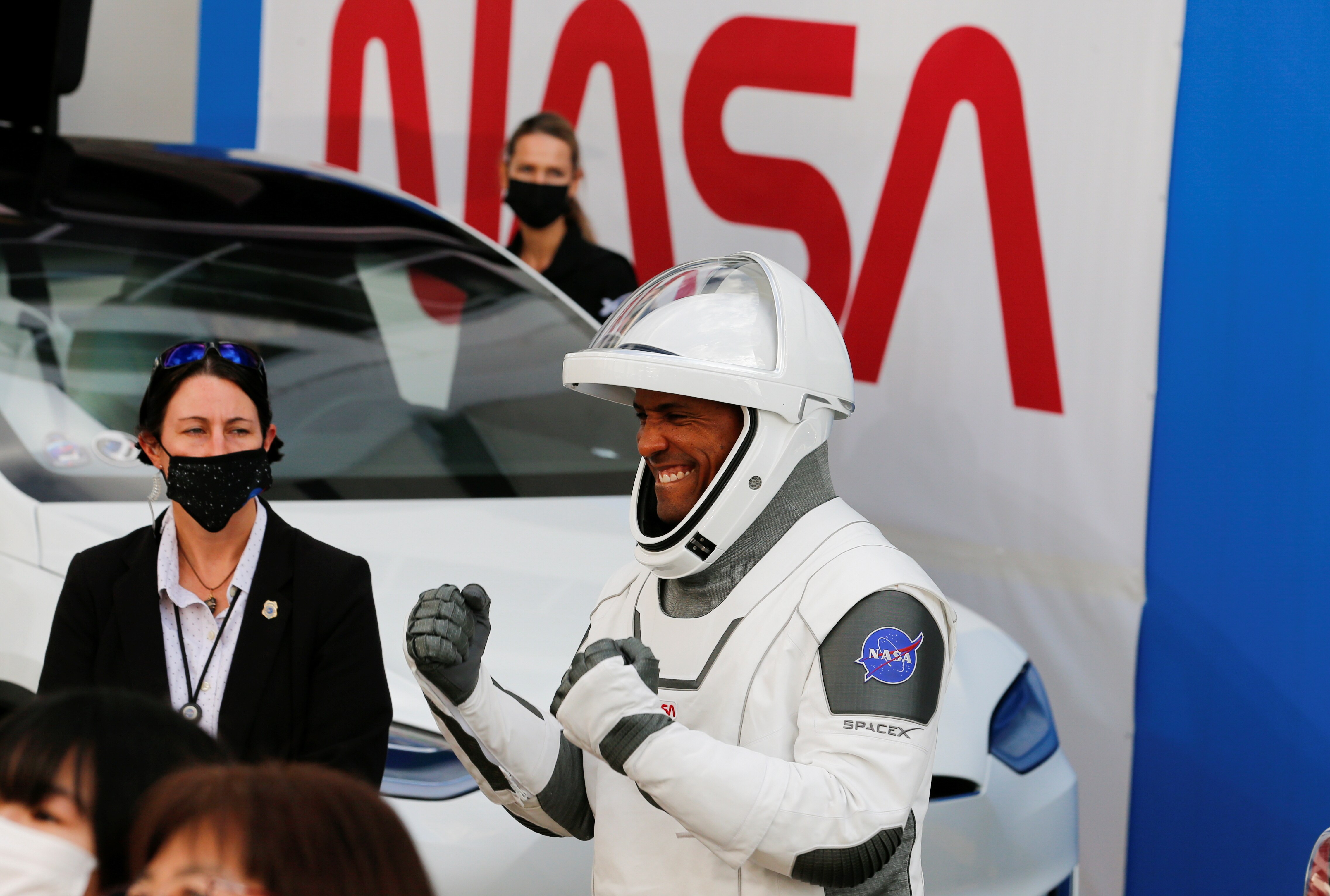 Victor Glover gestures as the crew of a SpaceX Falcon 9 gets ready for launch. (Photo: Reuters)