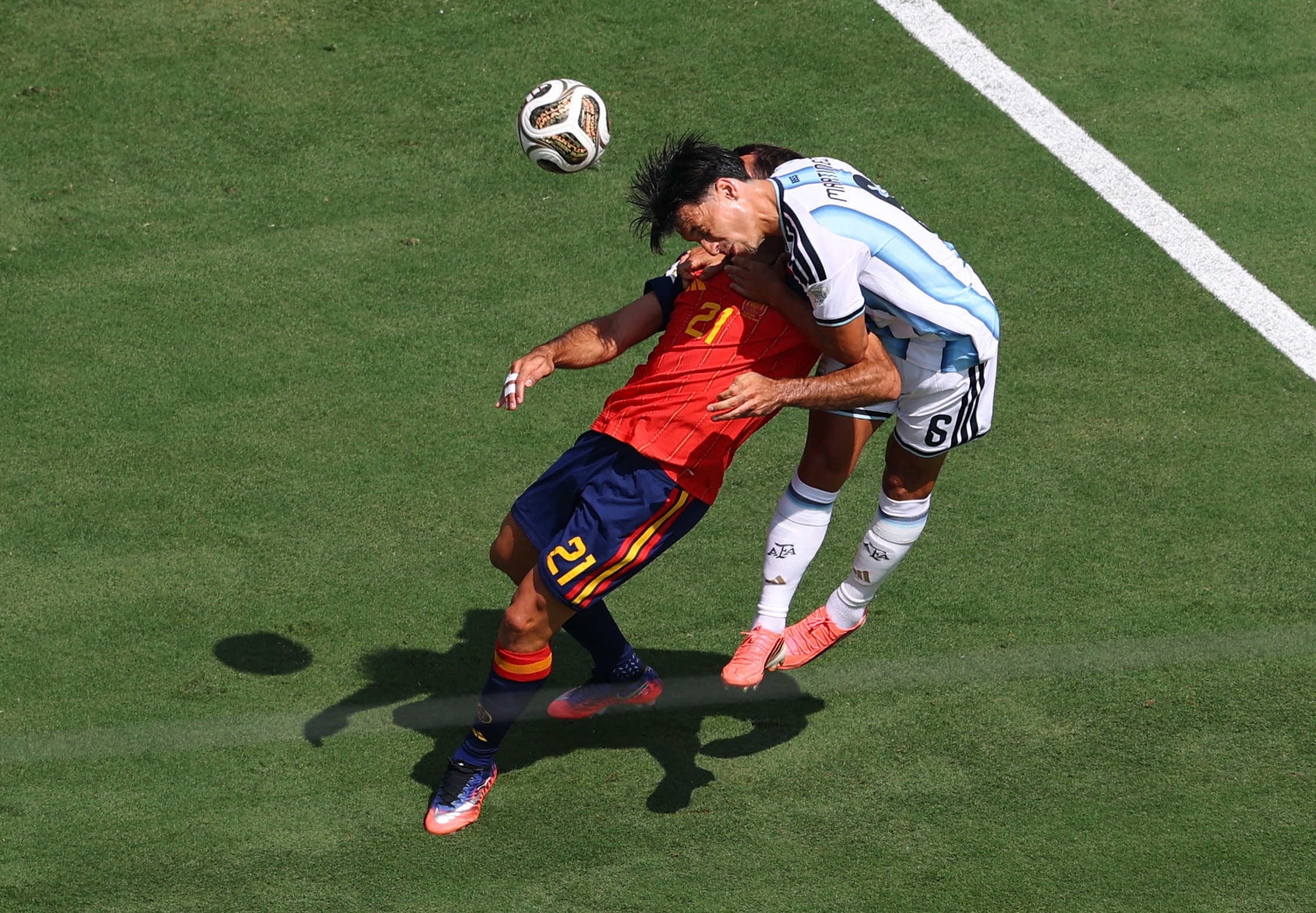 Lisandro Martinez pulls off a fiery challenge on Spain's Rodri at the World Cup final. (Image: Reuters)