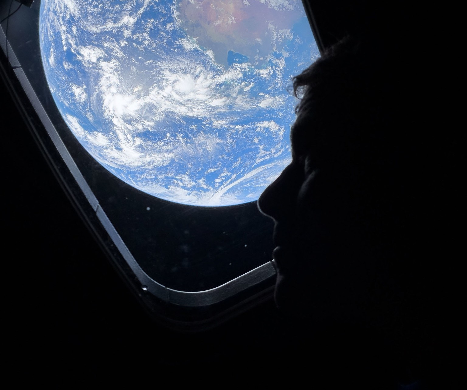 Artemis-II Commander Reid Wiseman looking back at Earth from the Orion spacecraft. (Photo: Nasa)