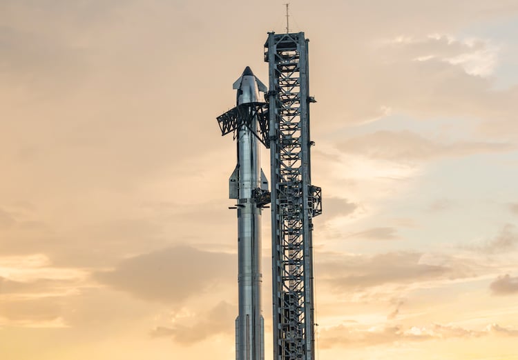 SpaceX's Starship at the launch pad waiting for launch. (Photo: X/@SpaceX)