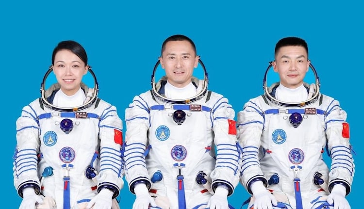 An image of the Shenzhou-23 crew. (Photo:X/@ChinaMilBugle)