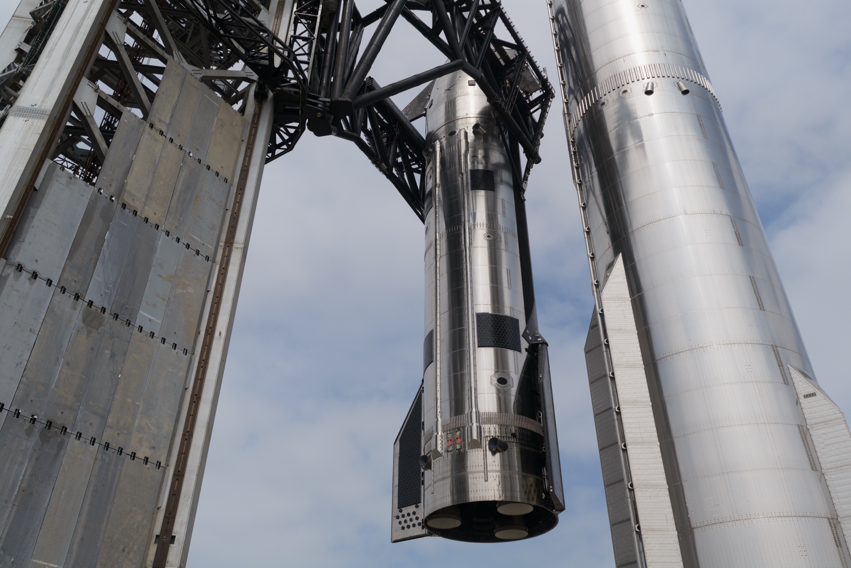 Starship stacked on the pad at Starbase. (Photo: X/@SpaceX)