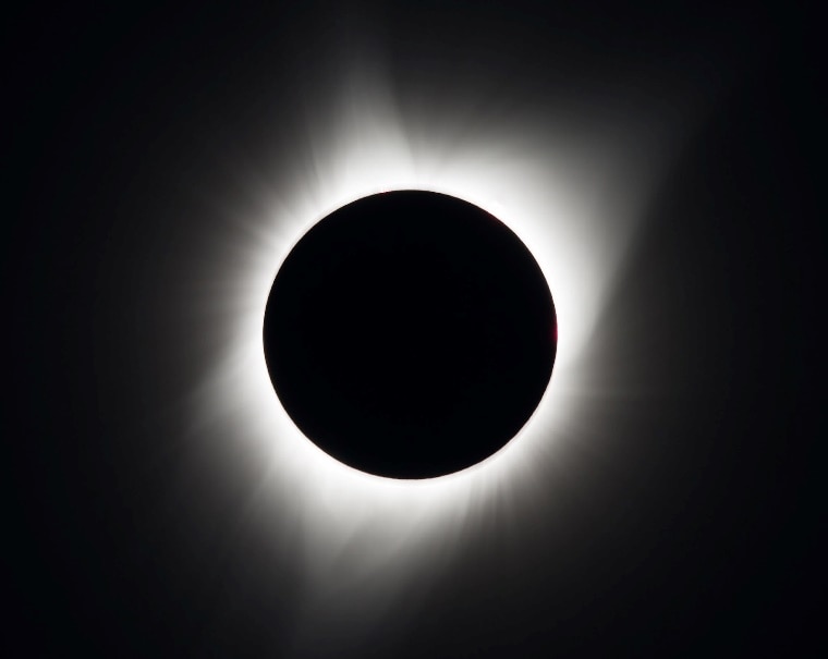 A total solar eclipse captured from Greenland. (Photo: Nasa)