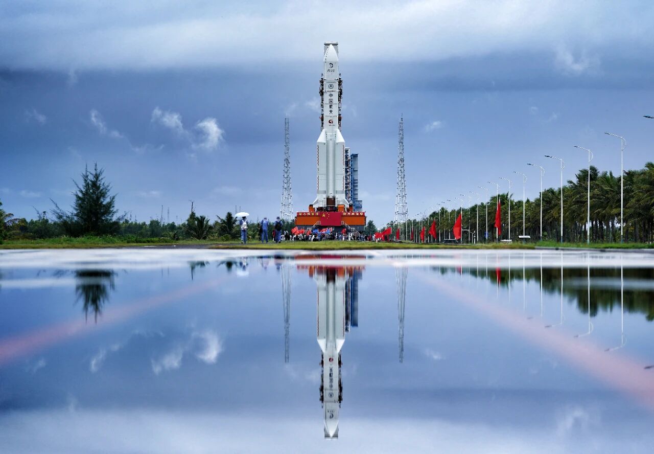 Chang'e-7 mission's Long March 5 rocket is pictured. (Photo: X)